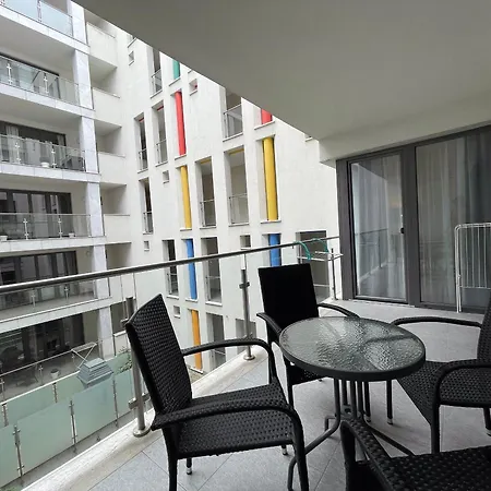 Smart Carrara Apartment