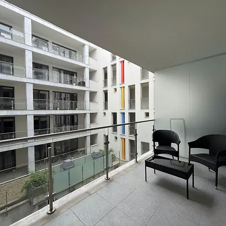 Smart Carrara Apartment *