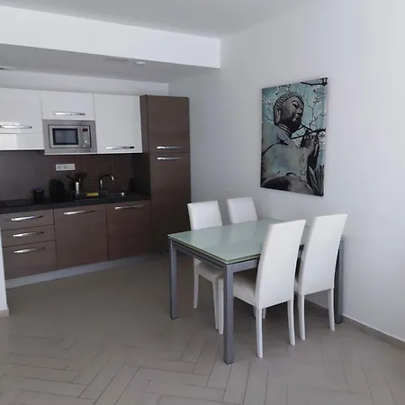 Smart Carrara
