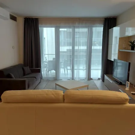 Апартаменты Swu Carrara