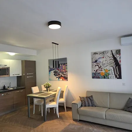 Swu Carrara Apartmán *