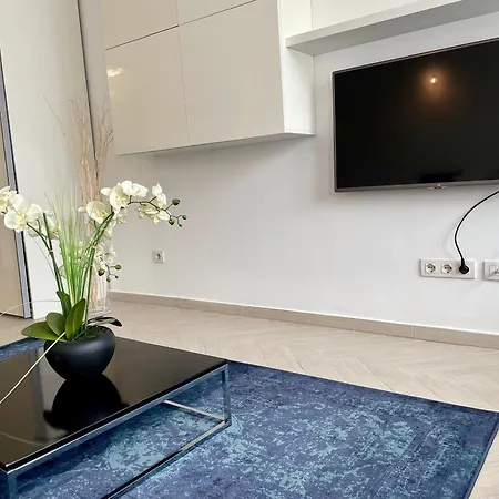 Swu Carrara Apartments *