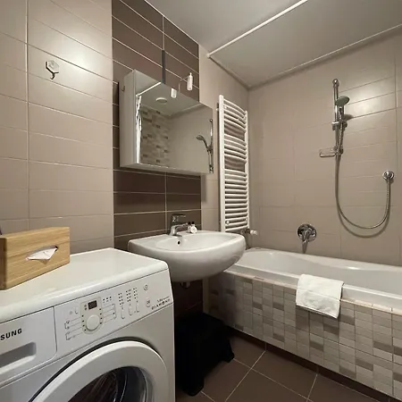 Smart Carrara Budapest