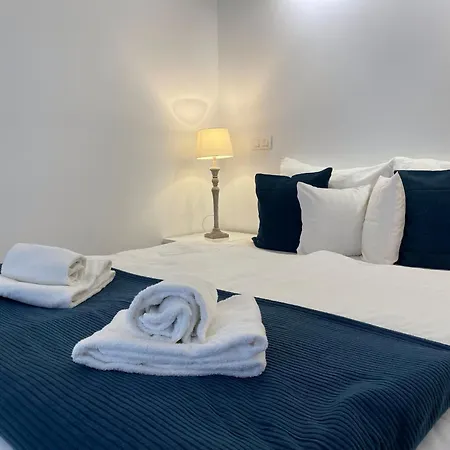 Smart Carrara * بودابست