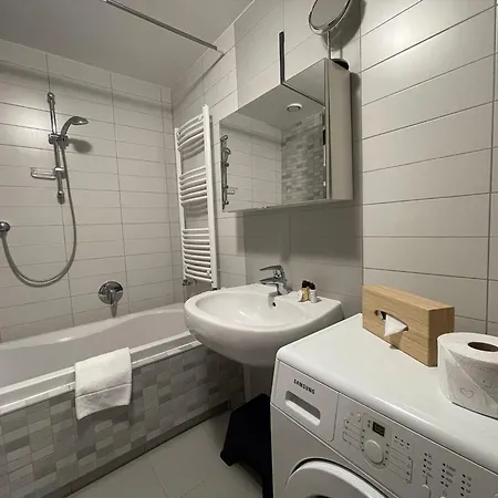 Smart Carrara * بودابست