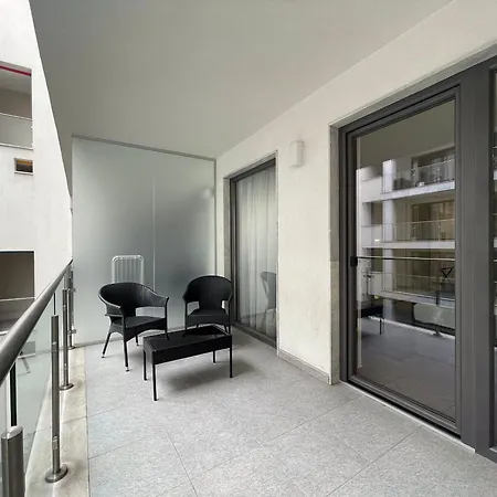 Smart Carrara Budapest