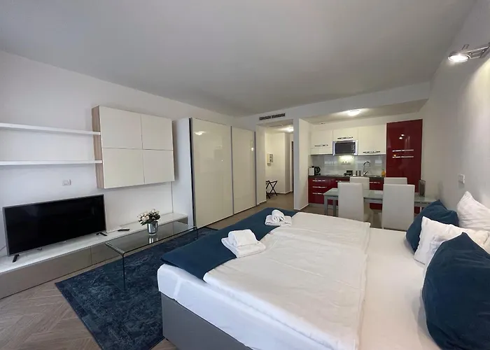 Smart Carrara Apartment *