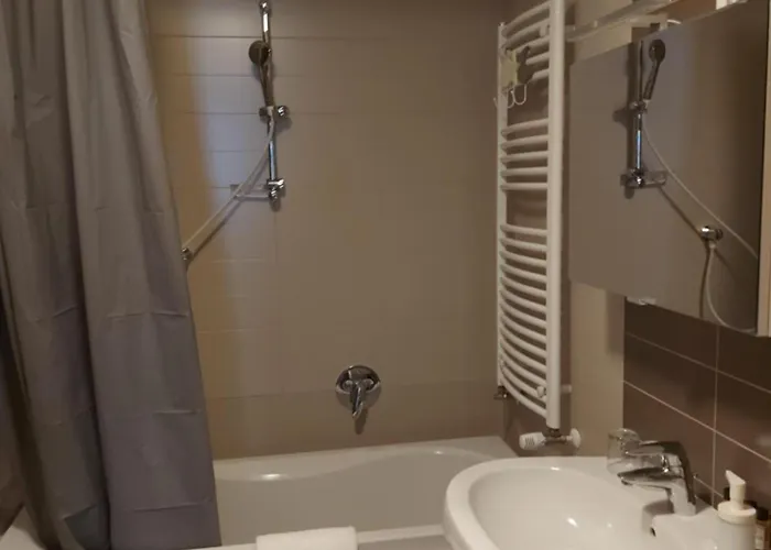 Smart Carrara Budapest