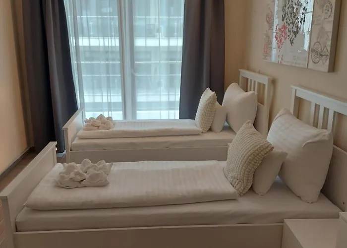 Апартаменты Smart Carrara *