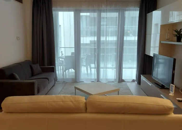 Апартаменты Smart Carrara